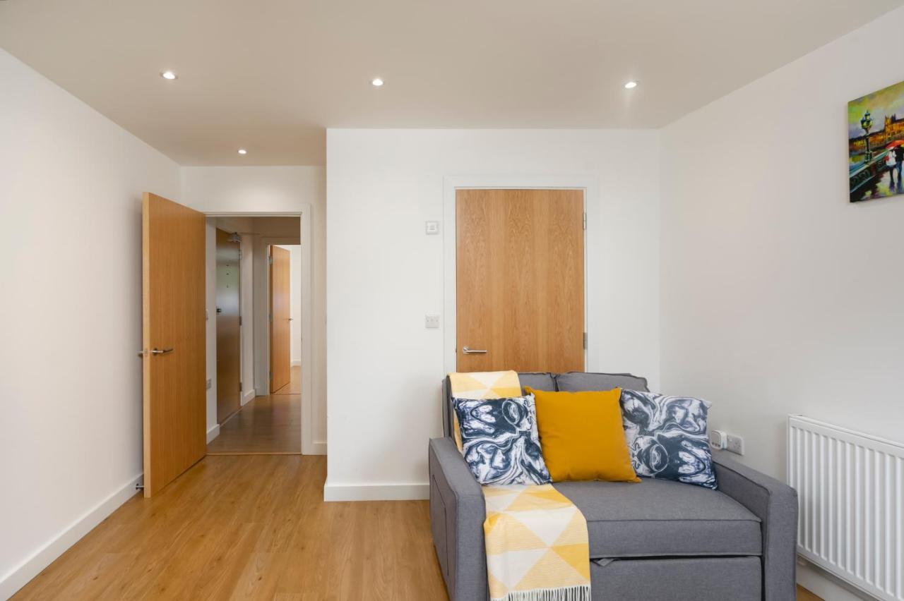 Apartamento Skyvillion - Beautiful One Bedroom Near Heathrow Airport